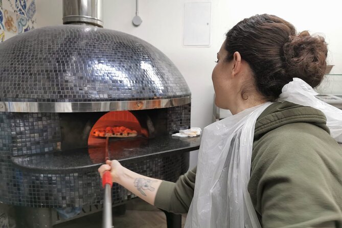 2-Hour Authentic Italian Pizza Making Class in Naples - Finding the Place in Naples: What to Expect at Via Medina