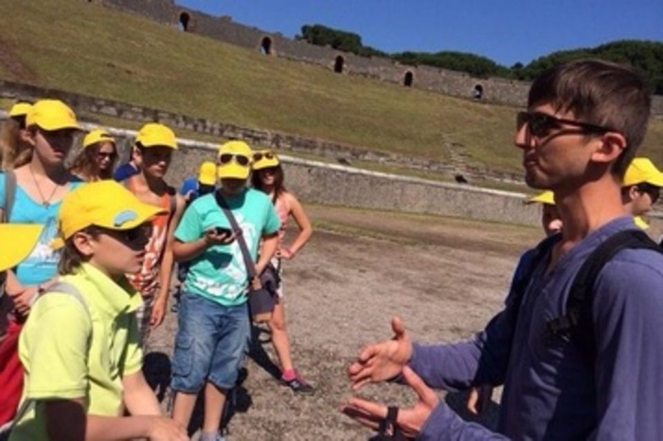 2-Hour Pompeii Child-Friendly Tour - Meeting at Porta Marina: the start that saves your energy