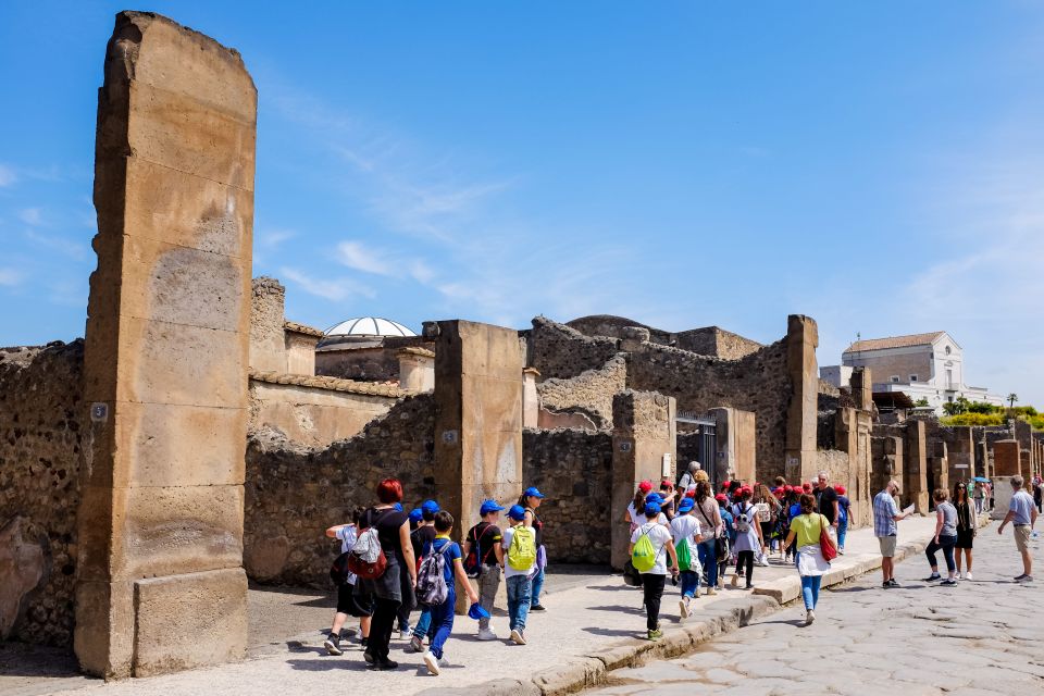 2-Hour Pompeii Child-Friendly Tour - House of Menander: how a home becomes a story