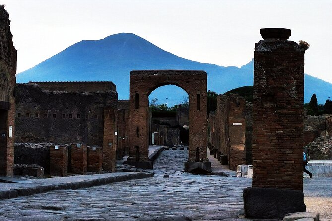 2 Hours Private Tour in Pompeii with Archaeologist - Key Things to Know Before You Go