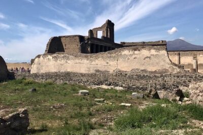 2 Hours Private Walking Tour in Pompeii with an Archaeologist - Piazza Esedra meeting point: quick logistics, clearer start