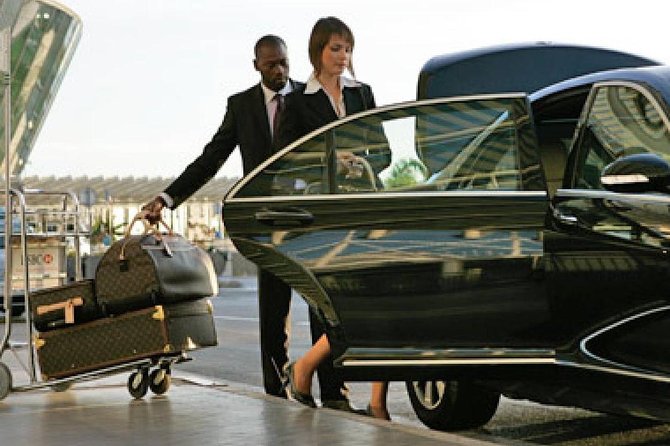Airport Transfer - Vehicle Comfort: Why a Clean Van Matters More Than You Think