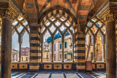 Amalfi Coast Day Trip from Pompeii - Riding in Comfort: Small Group Size and a Bilingual Driver