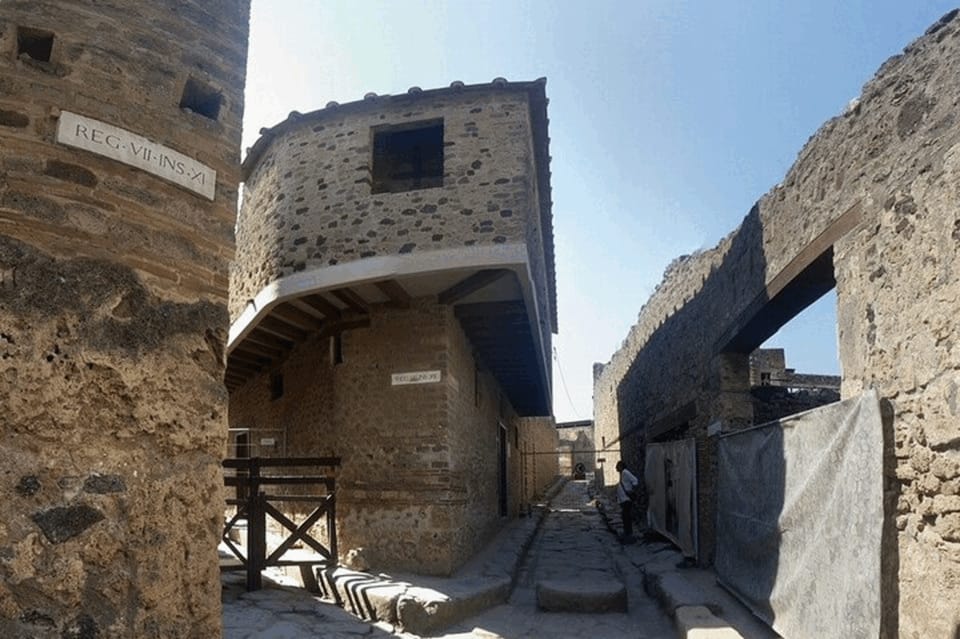 Amalfi Coast: Pompeii Guided Tour with Skip-the-Line Entry - The guided walk: streets, temples, shops, and houses