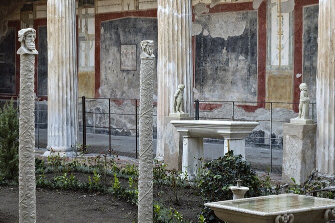 Amalfi Coast Sorrento and Pompeii Group Tour from Naples - Sorrento: Sirens, Citrus Scents, and a Lunch-Friendly Window