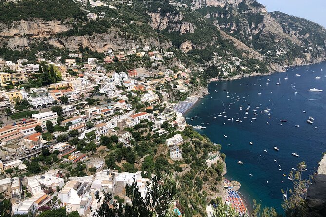 Amalfi Coast Tour from Naples - Ravello’s higher-village feel: Duomo, Villa Rufolo, and Villa Cimbrone