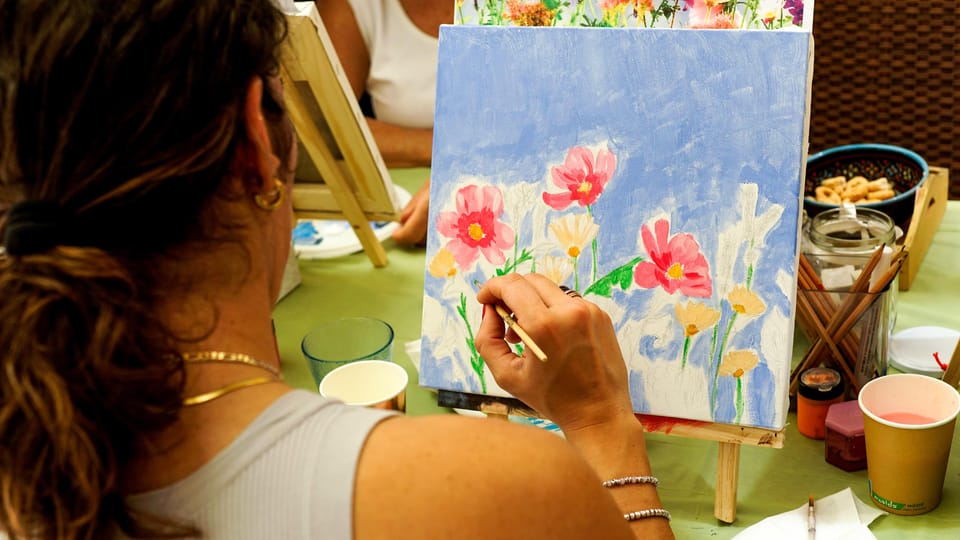Art Workshop in Naples city centre with Aperitif - Value Check: Why $58 Makes Sense for Naples