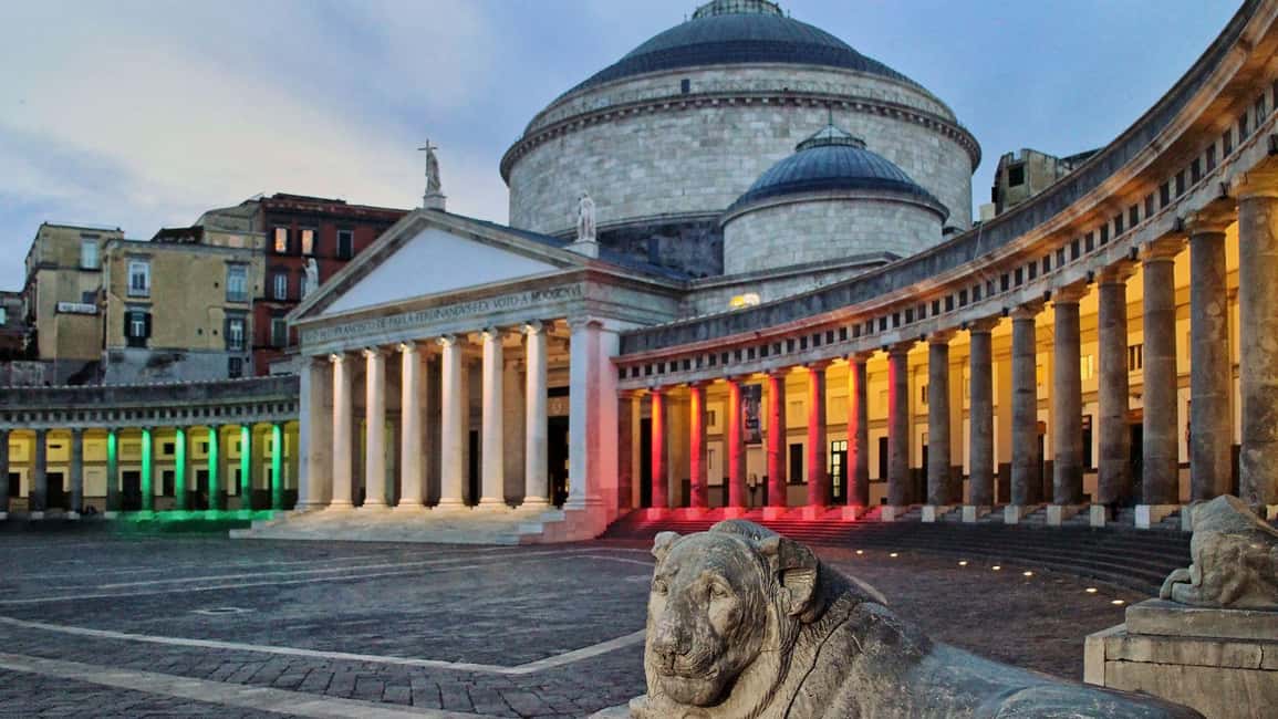 Best of Naples: Private Walking Tour with a Local - Piazza del Plebiscito: seeing the grandeur without the rush