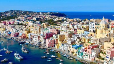 Best of Naples: Private Walking Tour with a Local - Walking Spaccanapoli: street-level Naples, not museum Naples