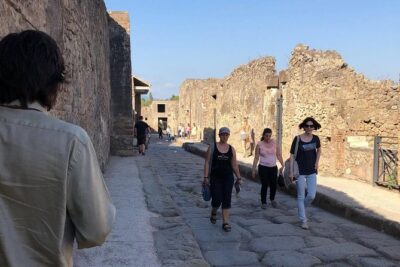 Best of Pompeii & Herculaneum: Private Tour with an Archaeologist - Herculaneum by Parco Acheologico di Ercolano: Private Houses and Shopfront Life