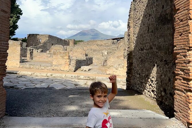 Best Pompeii Private Tour from Naples Port or Hotel Pick Up - Forum time: where the city’s voice shows up