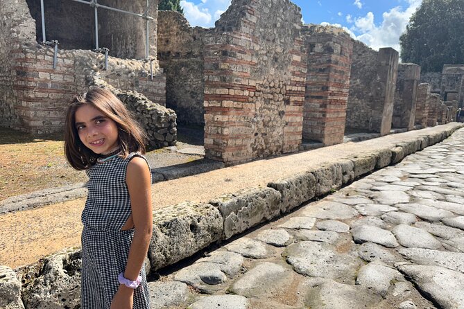 Best Pompeii Private Tour from Naples Port or Hotel Pick Up - Price and value: what $422 buys you (and what it doesn’t)