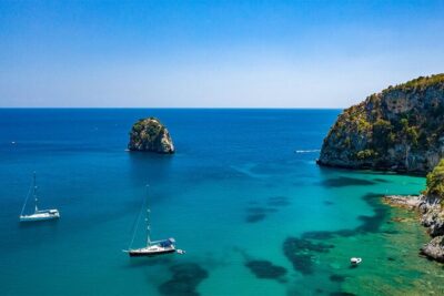 Boat tour to discover the Costa del Mito of Capo Palinuro - Grotta Azzurra: the color show in a short, included visit