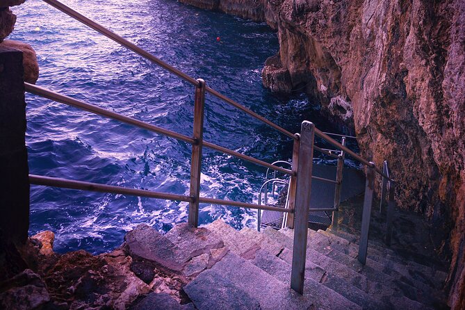 Capri, Anacapri & Blue Grotto: Small-Group Tour from Naples - Anacapri After The Hustle: Lunch On Your Own Schedule
