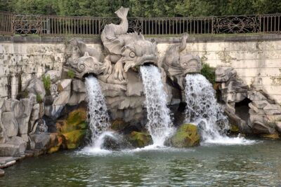Caserta Royal Palace & Gardens Small Group Tour with Shuttle - Meeting at Piazza Carlo di Borbone and getting oriented fast