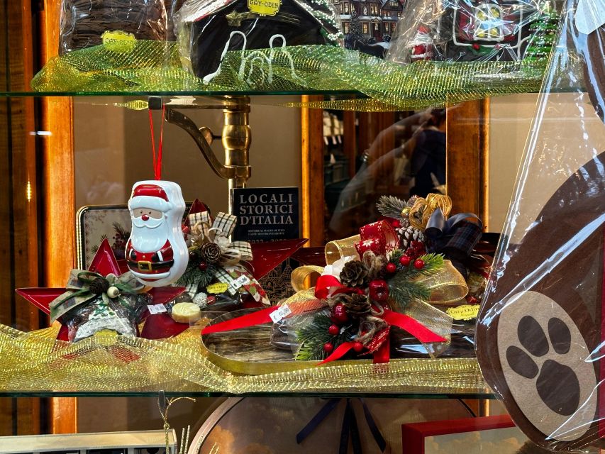 Chocolate and Pastry tasting tour in Napoli Old Town - Inside a chocolatier stop: seasonality and surprise sweets