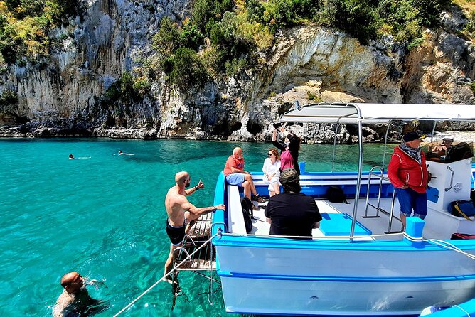 "Classic" Boat Trip to Capo Palinuro - Setting off from the port of Palinuro, where the water looks unreal
