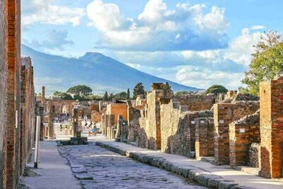 Customizable Private Tour of Herculaneum & Pompeii - Stop 1: Pompeii Archaeological Park with time to breathe