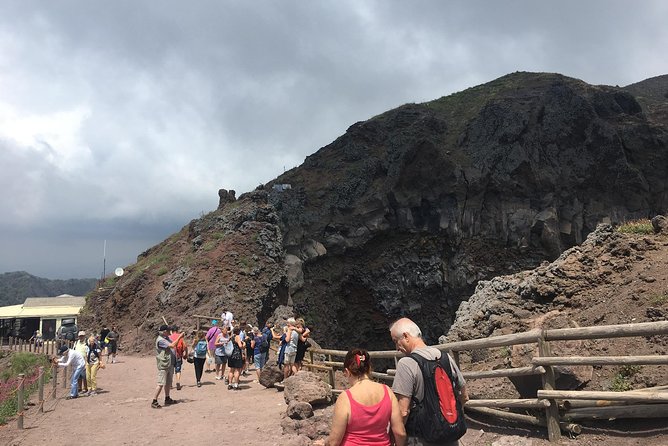Daily Excursion Full Day 8 Hours ( Vesuvio Pompei) - Kona lunch timing: when food helps the whole day