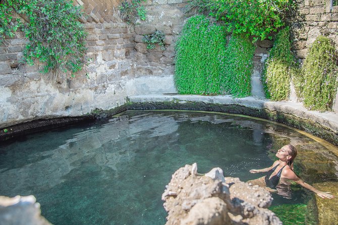 Day SPA like an ancient Roman - The indoor thermal pool: whirlpools, jets, and the hat rule