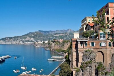 Daytrip from Naples port to Pompei, Sorrento & Positano - Pompeii or Ercolano (Herculaneum): choosing the kind of time capsule you want
