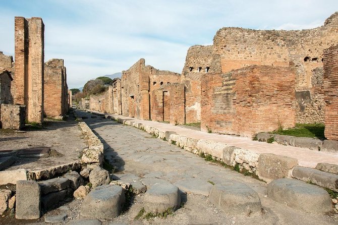 Daytrip from Naples port to Pompei, Sorrento & Positano - Positano for one hour: pastel houses and steep streets (plan for stairs)