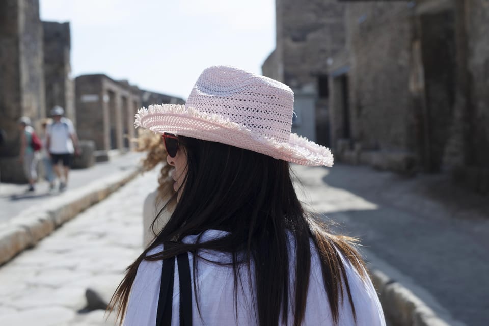 Discover Pompeii: English Walking Tour of the Buried City - Key things to know before you go