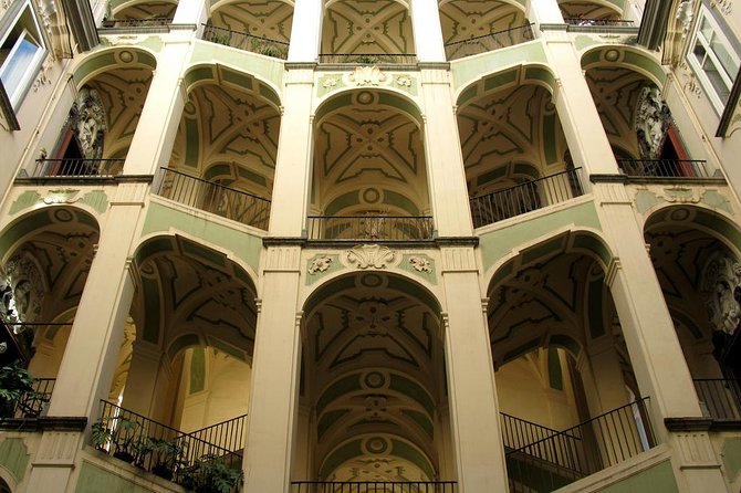 Discover the Rione Sanità with Insolitaguida - Quick hits before you go