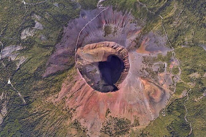 Discovering the Vesuvius - VIP tour / Small group - The ride up to Vesuvius National Park (and why the guide matters)