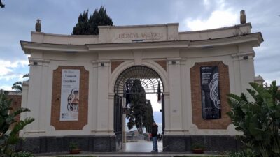 Ercolano: Herculaneum Skip-the-Line Ticket & Audio Guide - Skip-the-line ticket plus audio guide: what this package really is
