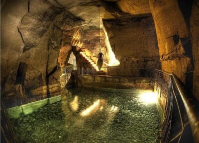 Esoteric Naples: Hidden Spots & Real Mysteries - Getting Your Bearings at Piazza del Gesù Nuovo