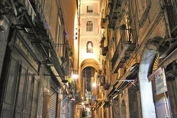 Evening Flavors of Naples: Private Food Tour and Wine Tasting - Alimentaria, a lemoncello stop, and how the wine/beer part works