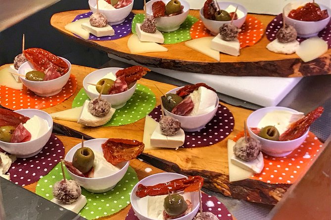 Evening Flavors of Naples: Private Food Tour and Wine Tasting - Dinner plus coffee/tea: closing the loop the Neapolitan way