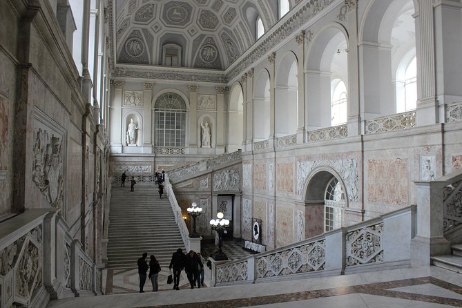 Exciting private tour of the Royal Palace and Bourbon Gallery - Private tour perks: licensed guide time and small-group pace