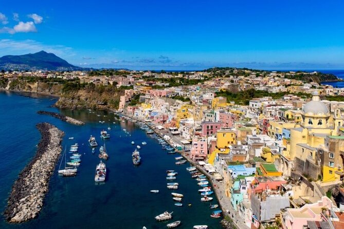 Exclusive Ischia & Procida Luxury Private Boat Cruise - Lunch and Local Choices: How to Eat Without Losing the Day