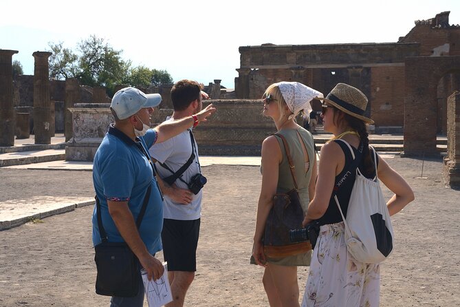 Explore Pompei Ruins with your Private Archaeologist - Pompeii in Two Hours With a Private Archaeologist