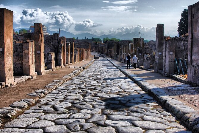 Explore Pompei Ruins with your Private Archaeologist - English Language Tours and Real-World Guide Strength