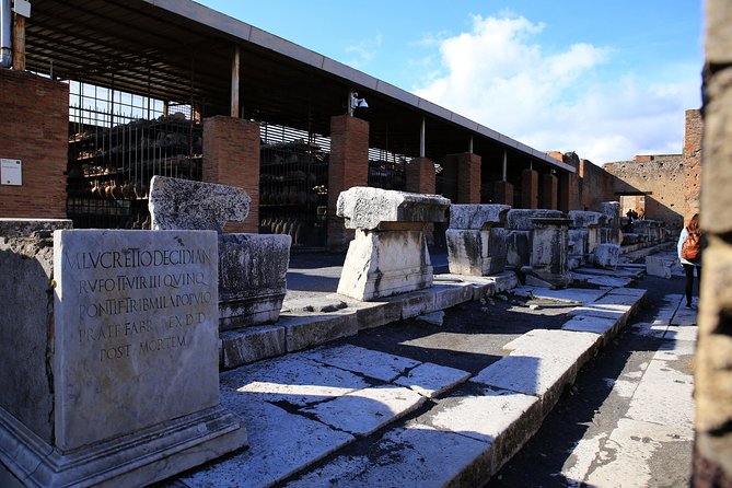 Fast Access Exclusive Private Ancient Pompeii Herculaneum & Oplontis Guided Tour - The private-guide advantage: personalization you can feel