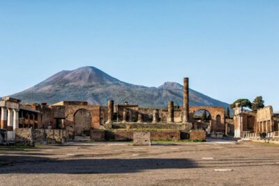 From Amalfi: Pompeii and Mount Vesuvius Private Day Trip - Door-to-door pickup and the 7-hour rhythm (and why it matters)