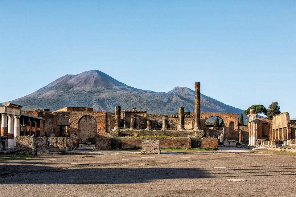 From Amalfi: Pompeii and Mount Vesuvius Private Day Trip - Door-to-door pickup and the 7-hour rhythm (and why it matters)