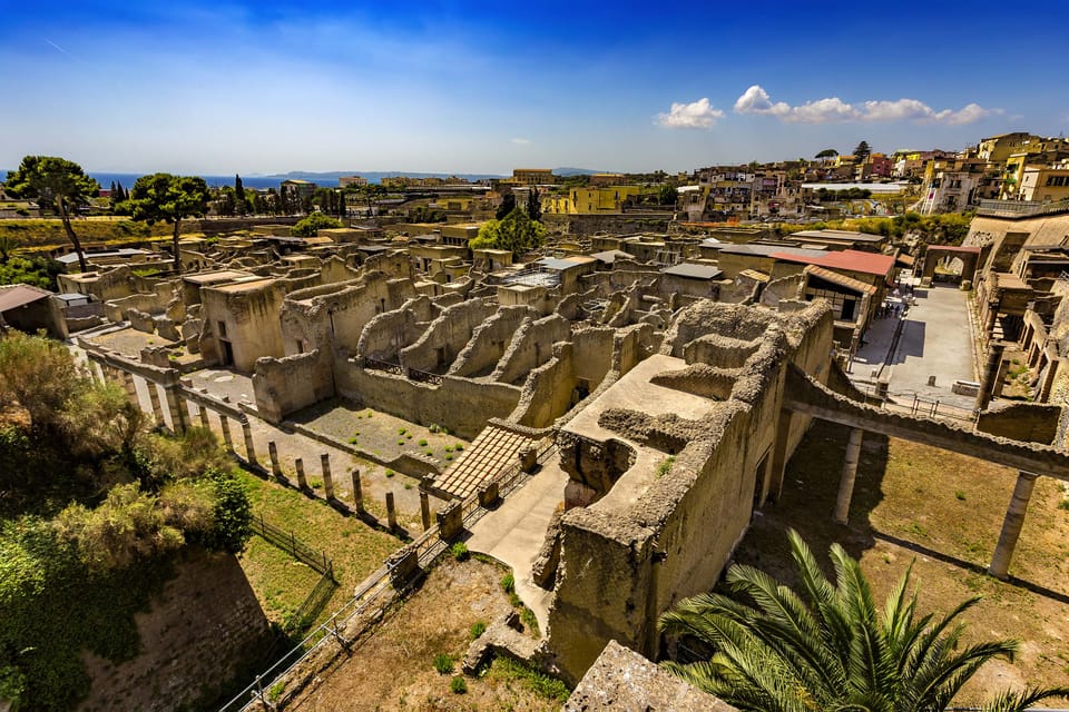 From Naples: Archeological day to Pompeii and Herculaneum - Pompeii for about 4 hours: audio, map, and avoiding the get-lost feeling