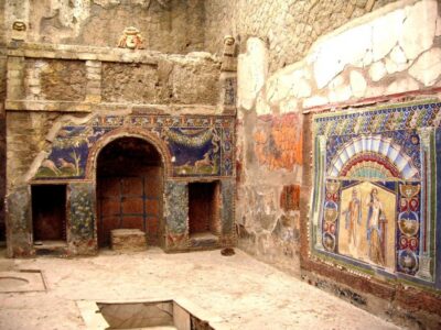 From Naples: Day Trip to Herculaneum with skip the line - The Shuttle Day from Central Naples: Simple, But Stay Alert