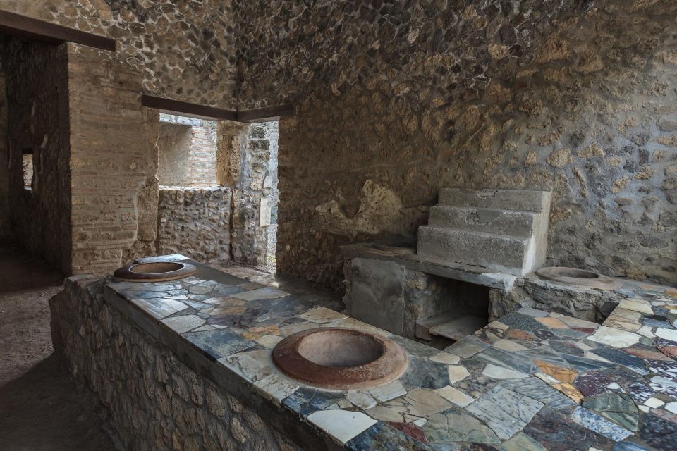 From Naples: Day Trip to Pompeii with skip the line - Walking Roman streets: the free-time “best of Pompeii” feeling