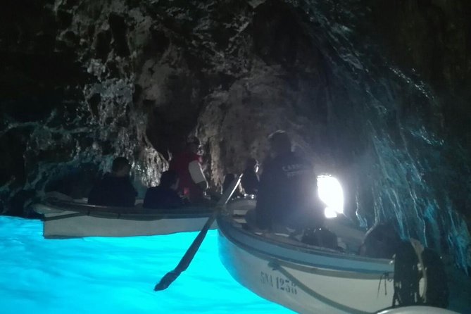 From Naples: Full-Day Capri Island and Blue Grotto Tour - Lunch and Costs: Planning for an Own-Expense Italian Meal