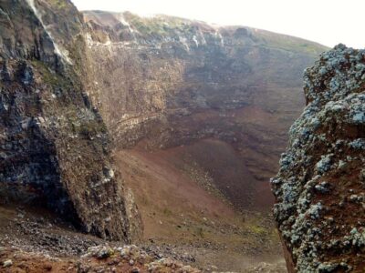 From Naples: Mount Vesuvius Half-Day Tour with Lunch - Pickup in central Naples and the ride that sets the tone