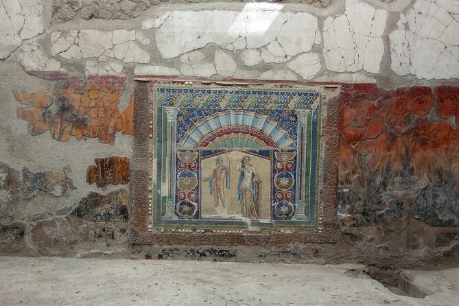 From Naples: Pompeii & Wine Tasting" Private Day Tour - The optional licensed Pompeii guide (E150 cash) and when it’s worth it
