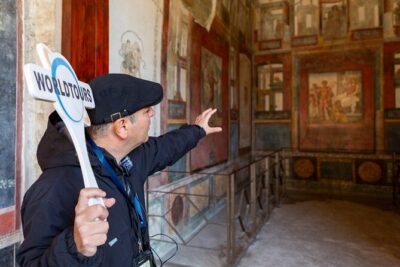 From Naples: Private Tour Pompei and Sorrento with lunch - Pompeii with a private guide: where the time goes