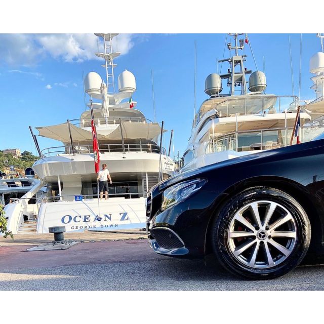 From Naples: Private Transfer to Positano with Pompeii Stop - Vehicle Comfort: Air-Conditioned, Wi-Fi, and Practical Extras