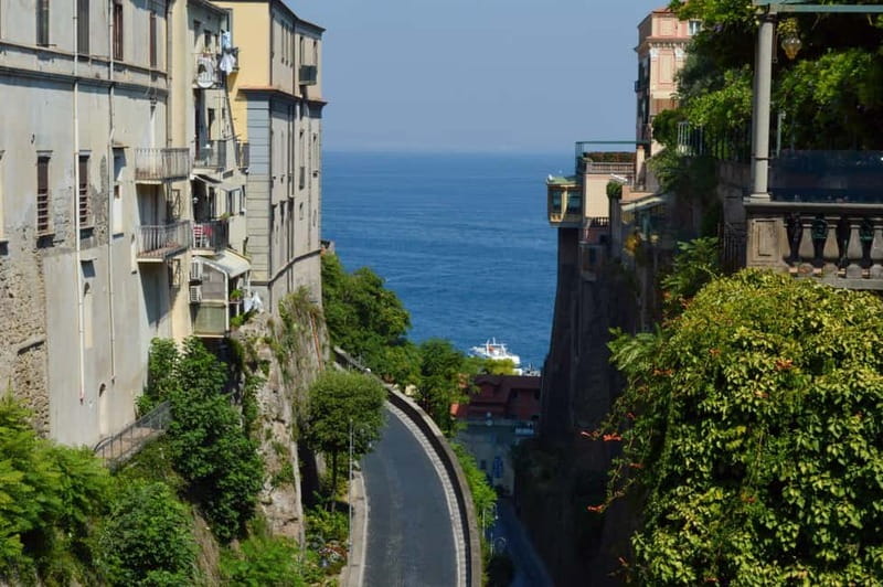 From Naples/Salerno: Pompeii, Sorrento and Amalfi Coast Tour - What makes this day trip work so well