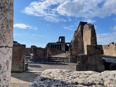 From Positano: Pompeii & Vesuvius tour small group - Positano pickup and air-conditioned comfort with Enjoy Pompeii srl